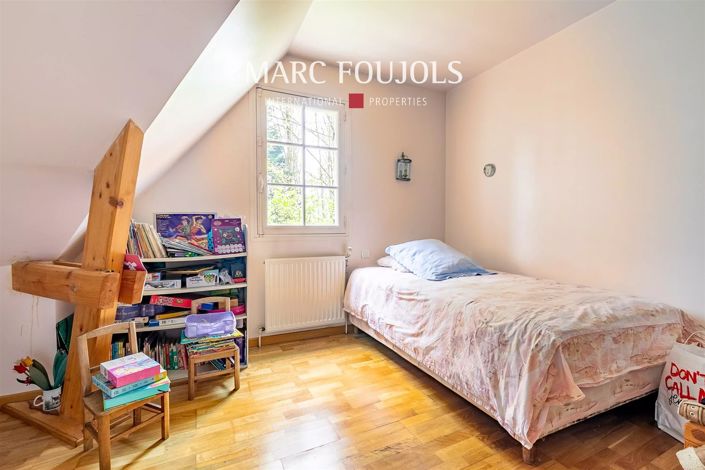 Image No.24-5 Bed House for sale