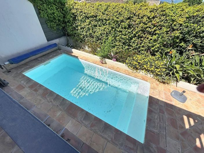 Image No.6-4 Bed House for sale