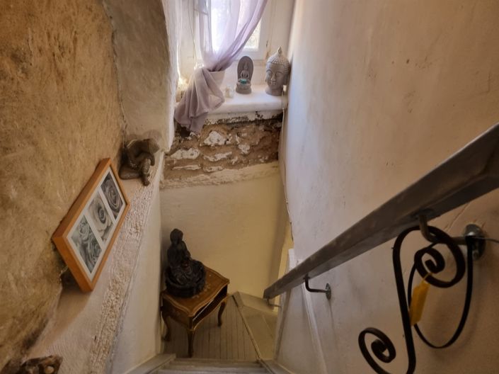 Image No.10-2 Bed House for sale