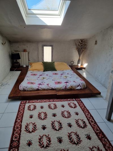 Image No.8-2 Bed House for sale