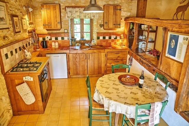 Image No.9-6 Bed House for sale