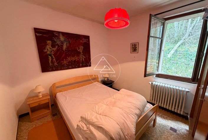 Image No.19-4 Bed House for sale