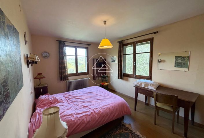 Image No.7-4 Bed House for sale