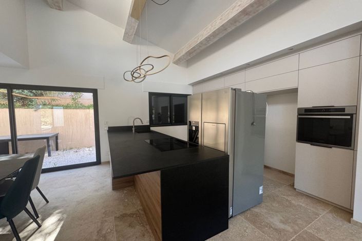 Image No.4-4 Bed House for sale