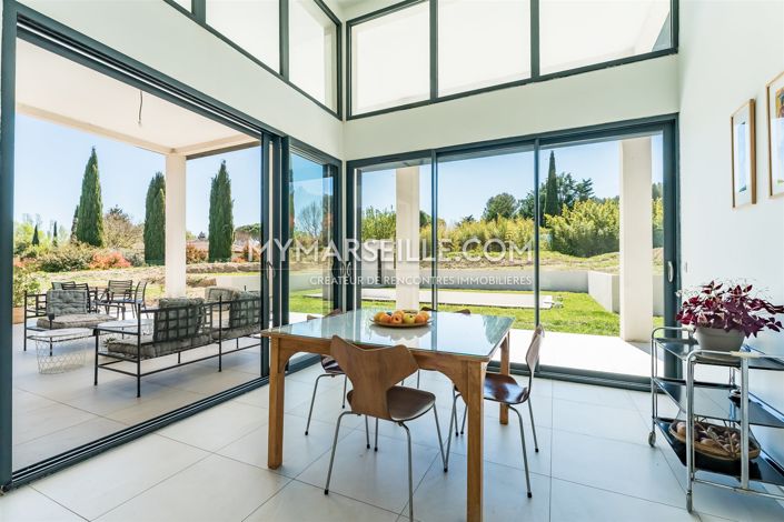 Image No.15-4 Bed House for sale