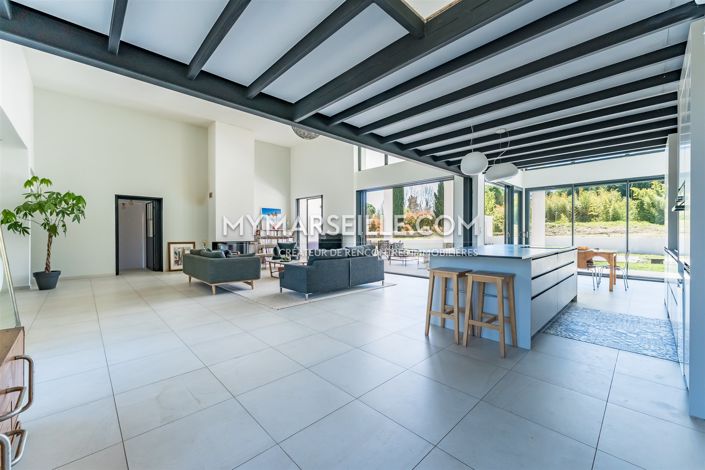 Image No.16-4 Bed House for sale