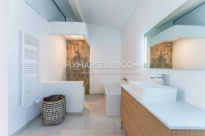 Image No.23-4 Bed House for sale