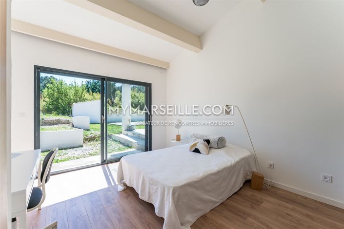 Image No.26-4 Bed House for sale