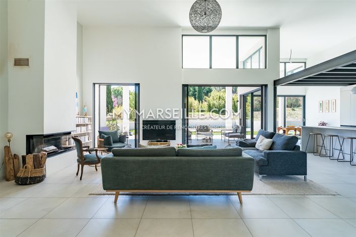 Image No.5-4 Bed House for sale