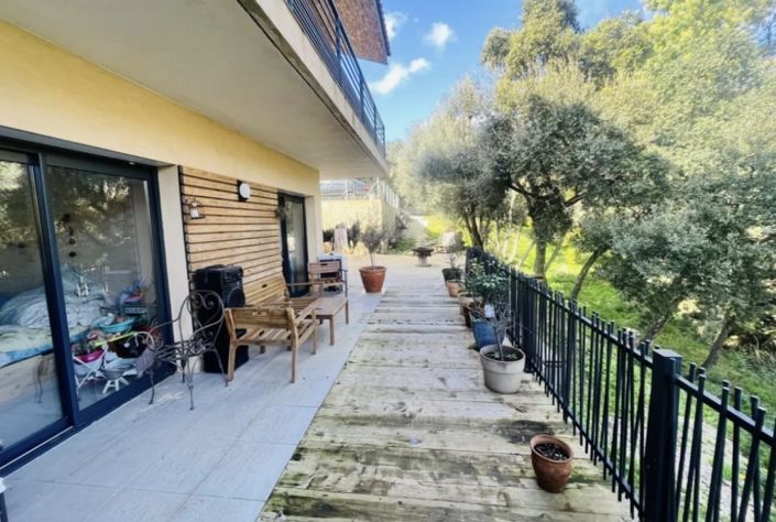 Image No.16-4 Bed House for sale