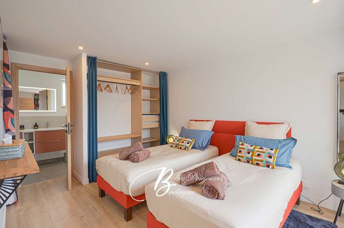 Image No.14-8 Bed House for sale