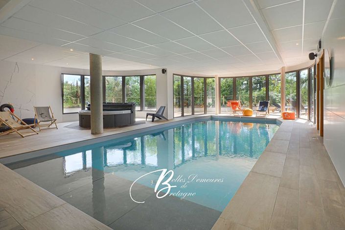 Image No.17-8 Bed House for sale