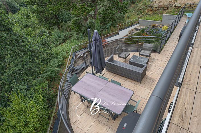 Image No.19-8 Bed House for sale