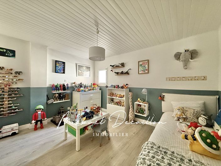Image No.7-3 Bed House for sale