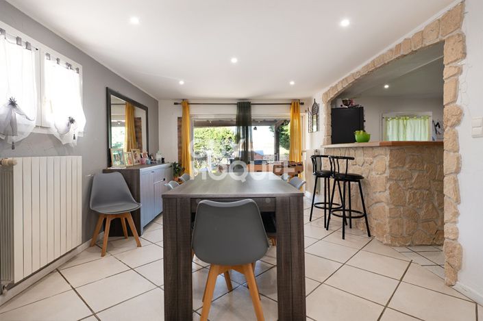 Image No.2-3 Bed House for sale