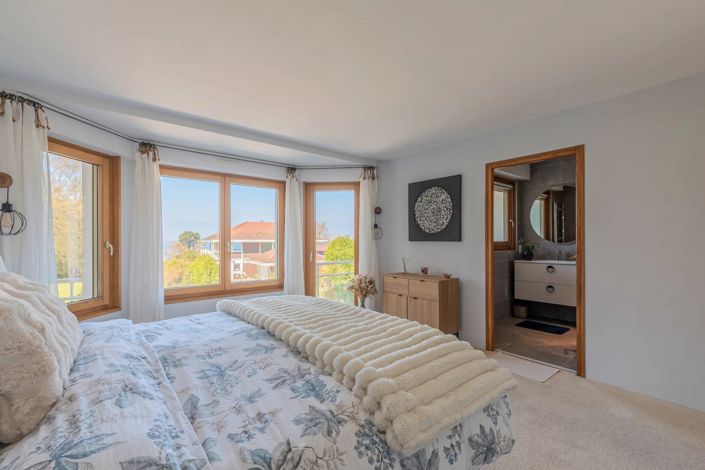 Image No.8-4 Bed House for sale