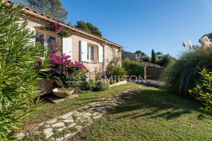 Image No.2-Maison de 3 chambres à vendre à Biot