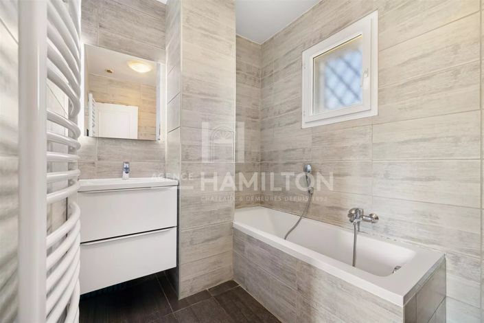 Image No.12-3 Bed House for sale