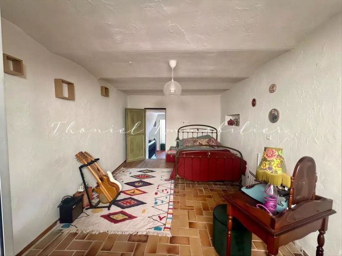 Image No.5-3 Bed House for sale