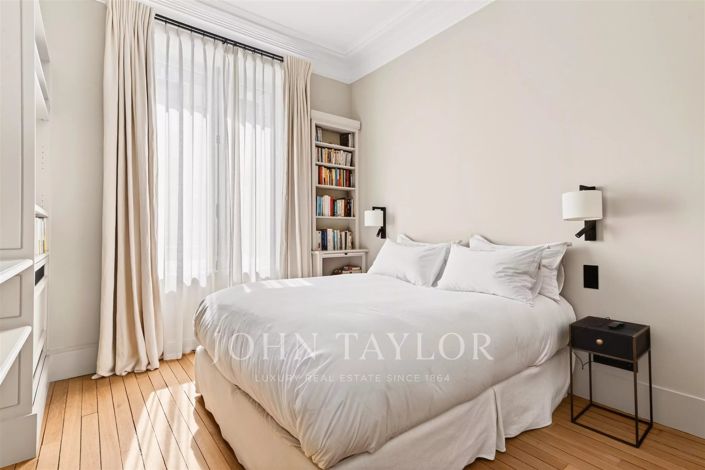 Image No.23-6 Bed House for sale