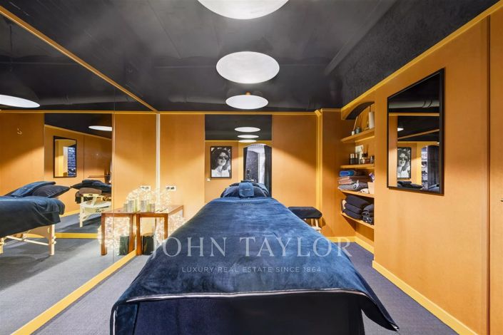Image No.30-6 Bed House for sale