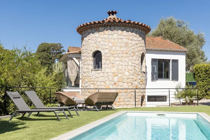 Image No.2-4 Bed House for sale