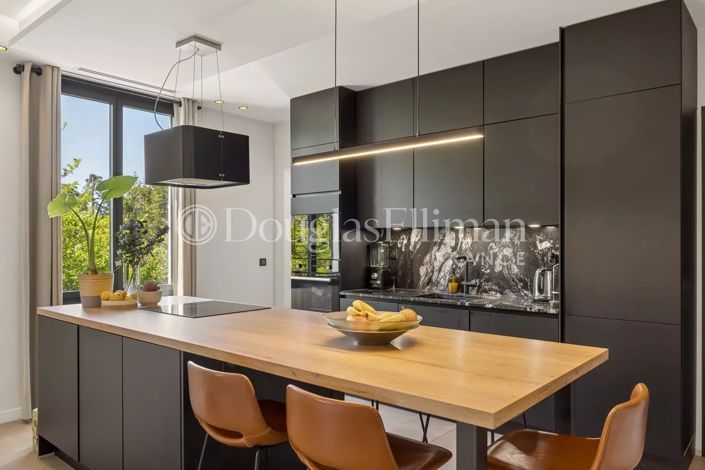 Image No.5-4 Bed House for sale