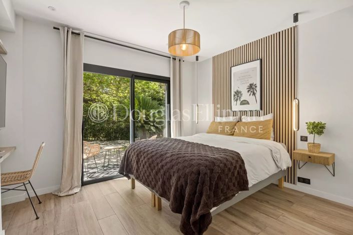 Image No.6-4 Bed House for sale