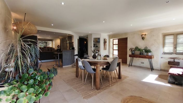 Image No.14-3 Bed House for sale