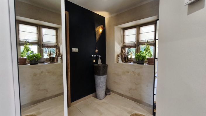 Image No.17-3 Bed House for sale