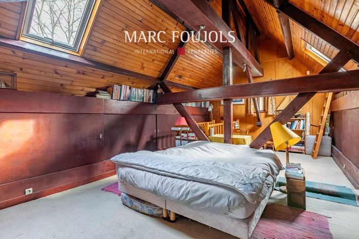 Image No.9-5 Bed House for sale