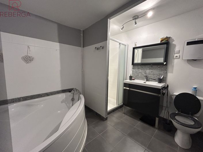 Image No.10-4 Bed House for sale