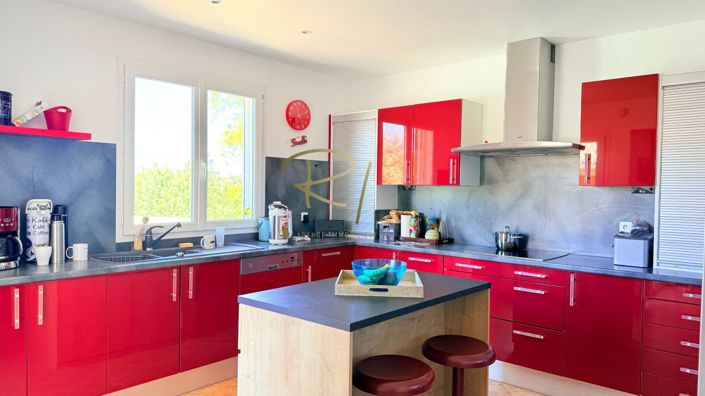 Image No.2-3 Bed House for sale