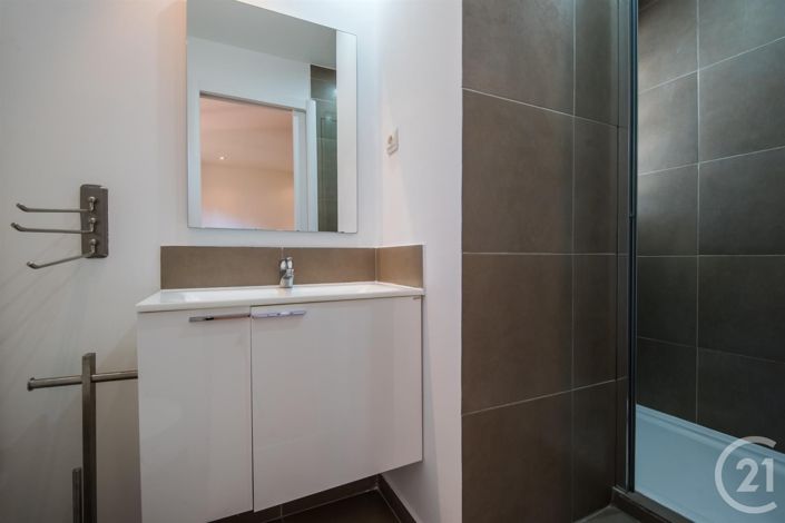 Image No.11-3 Bed Apartment for sale
