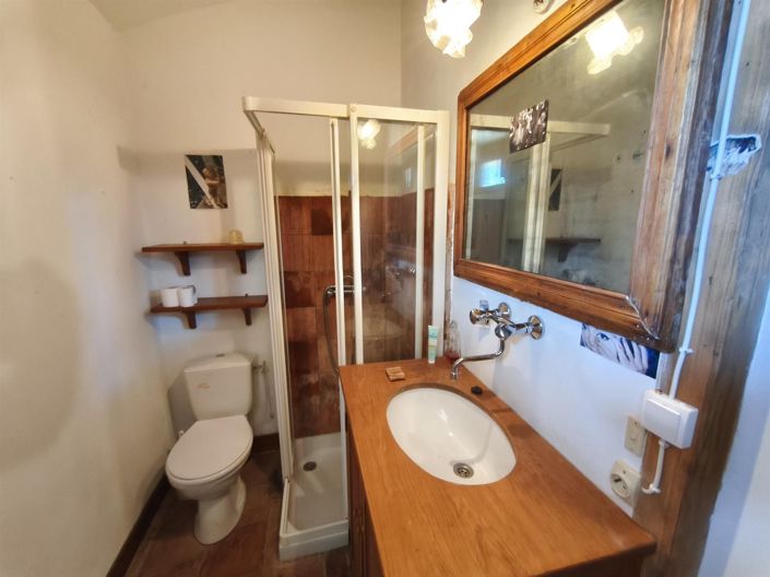 Image No.17-6 Bed House for sale