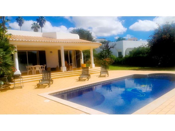 Image No.10-4 Bed House for sale
