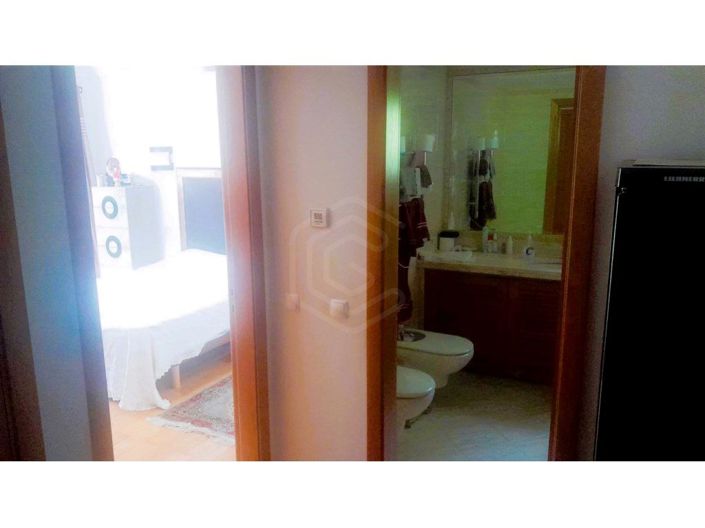 Image No.18-4 Bed House for sale