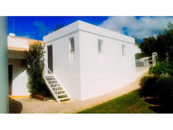 Image No.22-4 Bed House for sale