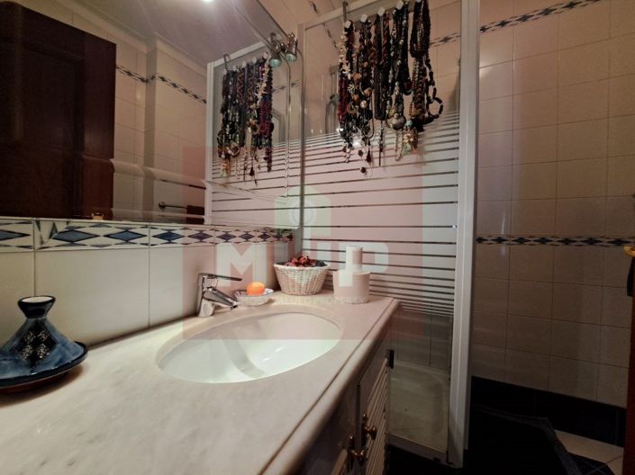 Image No.21-4 Bed Apartment for sale