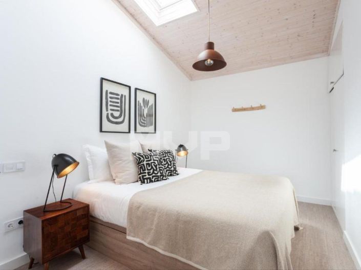 Image No.19-15 Bed House for sale