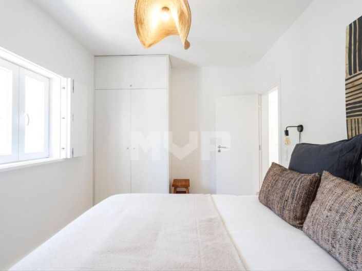 Image No.38-15 Bed House for sale