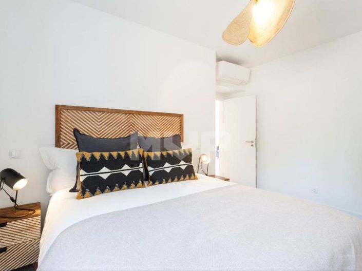 Image No.42-15 Bed House for sale