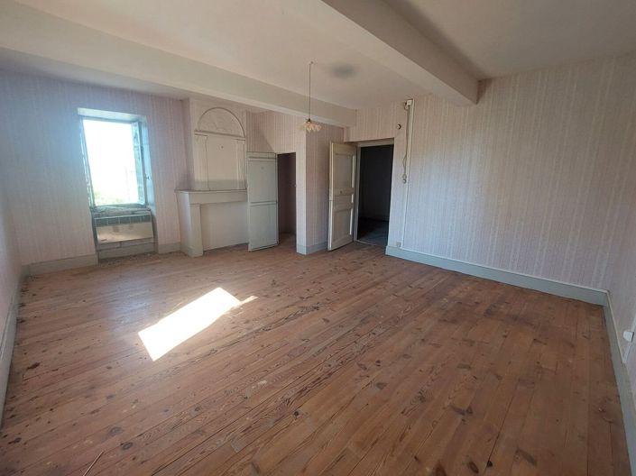 Image No.9-2 Bed Property for sale