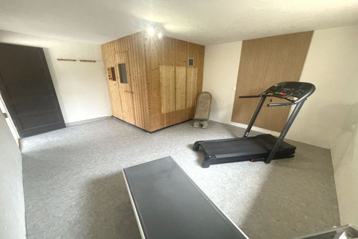 Image No.14-4 Bed House for sale