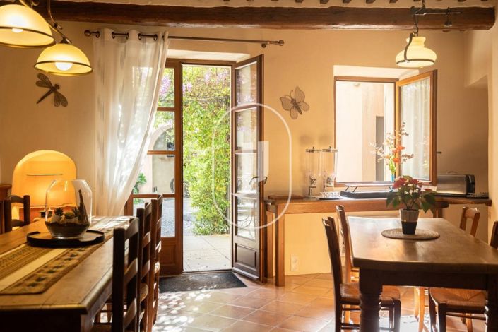 Image No.13-7 Bed House for sale
