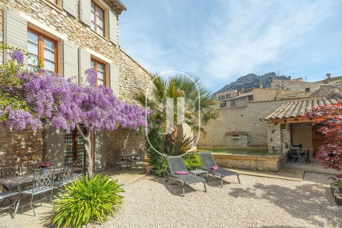 Image No.4-7 Bed House for sale