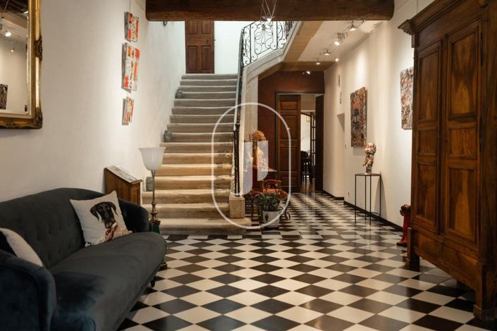 Image No.8-7 Bed House for sale