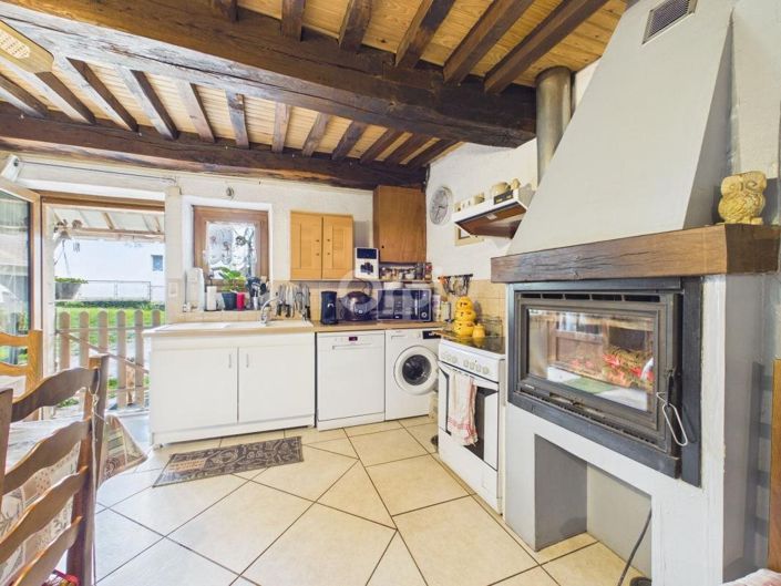 Image No.7-3 Bed House for sale