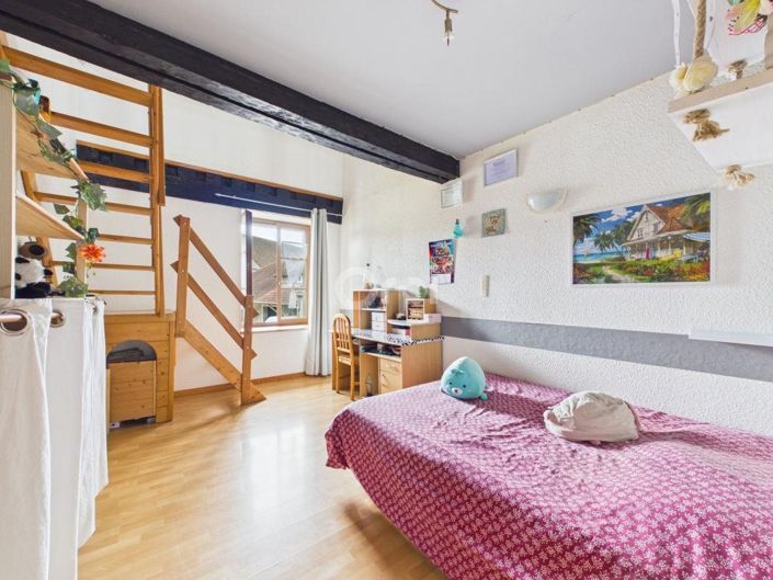 Image No.9-3 Bed House for sale