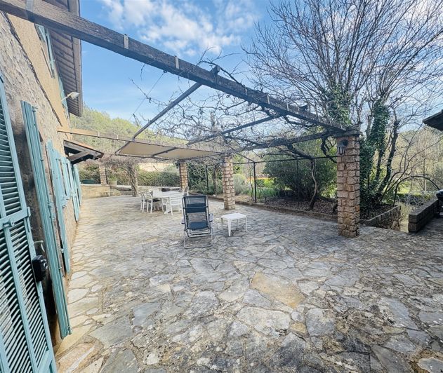 Image No.16-4 Bed House for sale